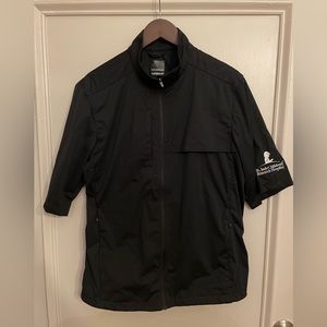 NWOT Greg Norman WeatherKnit Short Sleeve Rain Pullover - Size M - St. Jude Logo